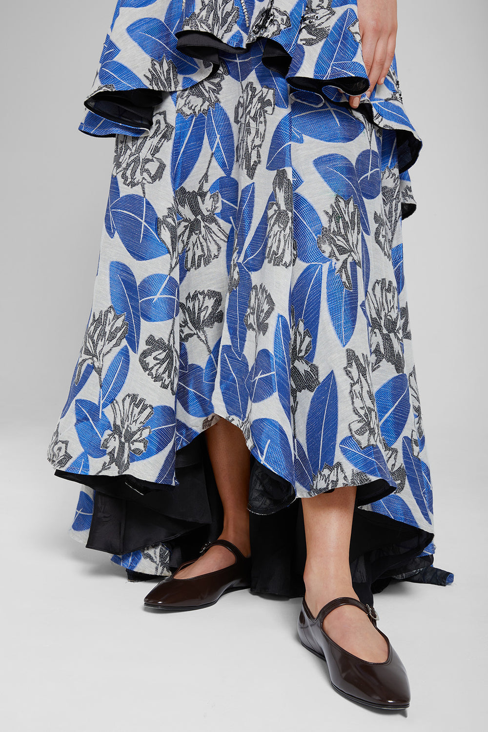 Load image into Gallery viewer, Jacquard flower gown