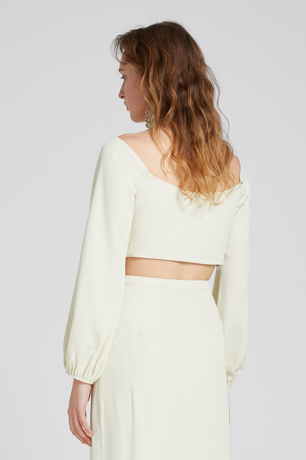 Load image into Gallery viewer, Textured crepe crop top