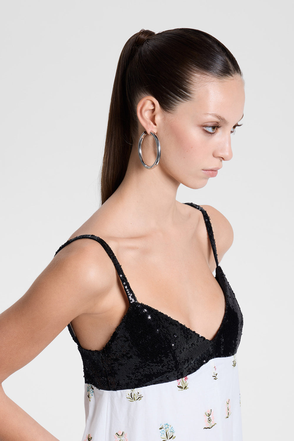 Load image into Gallery viewer, Embroidered floral maxi dress