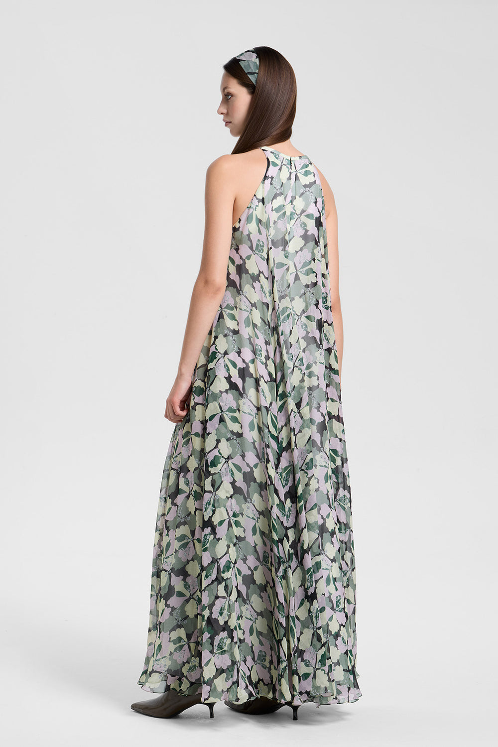 Load image into Gallery viewer, Floral halter maxi dress
